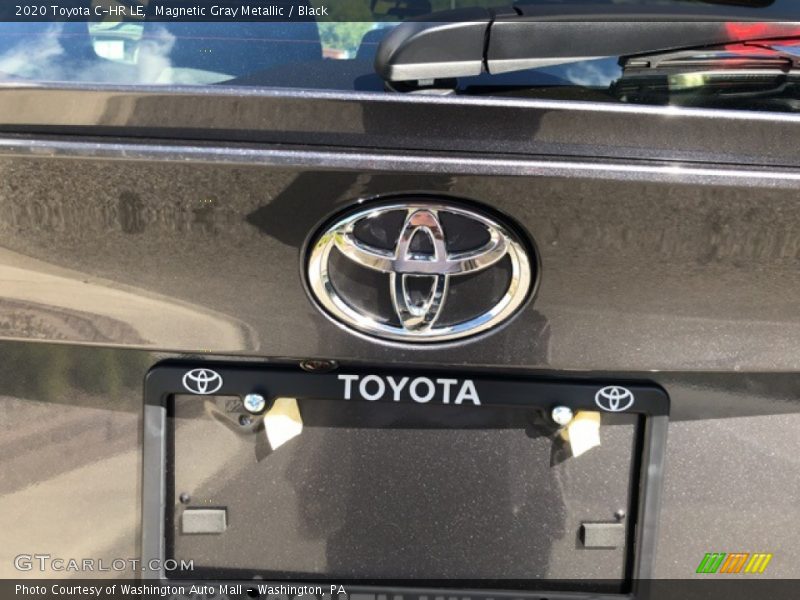 Magnetic Gray Metallic / Black 2020 Toyota C-HR LE