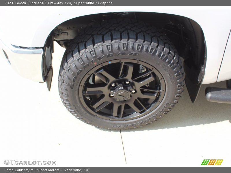 Super White / Graphite 2021 Toyota Tundra SR5 CrewMax 4x4