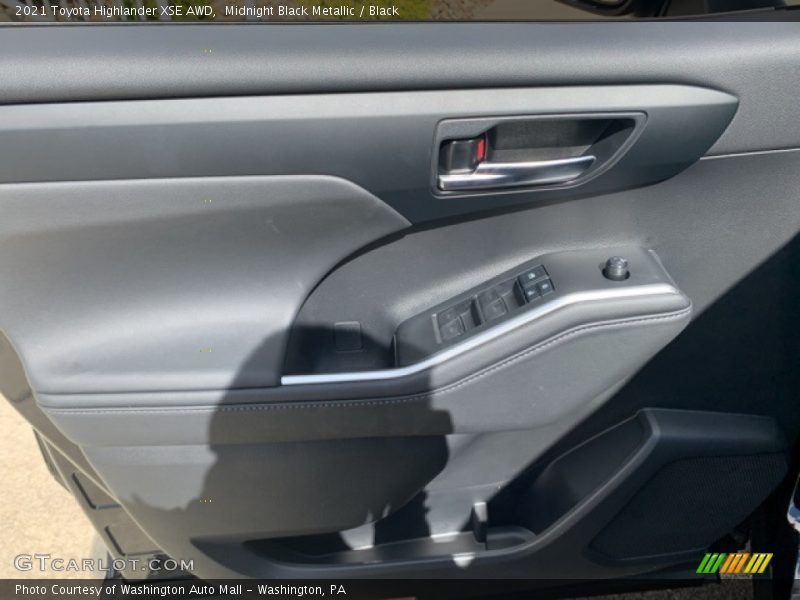 Door Panel of 2021 Highlander XSE AWD
