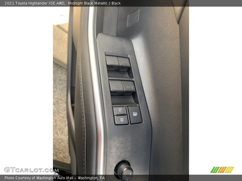 Midnight Black Metallic / Black 2021 Toyota Highlander XSE AWD