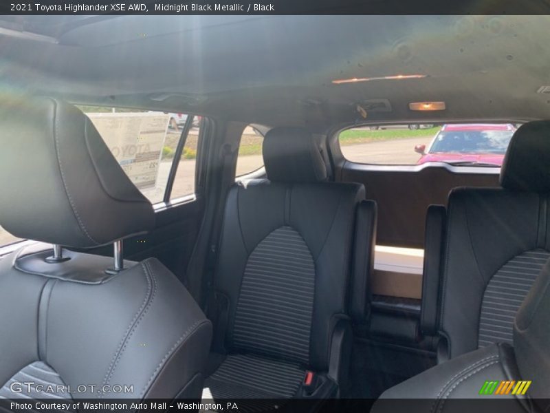 Midnight Black Metallic / Black 2021 Toyota Highlander XSE AWD