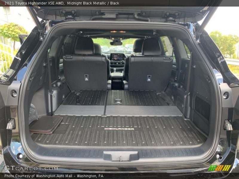  2021 Highlander XSE AWD Trunk