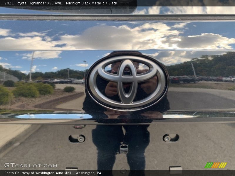  2021 Highlander XSE AWD Logo