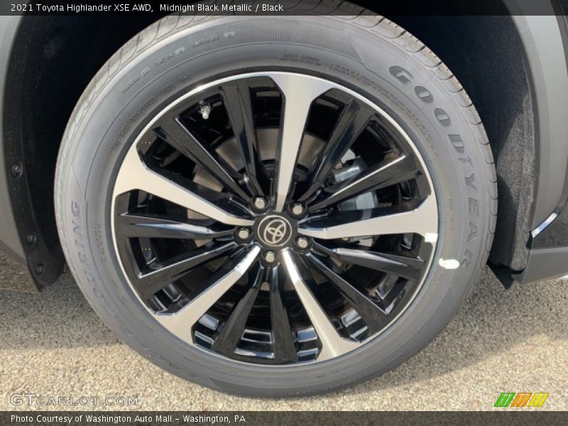  2021 Highlander XSE AWD Wheel