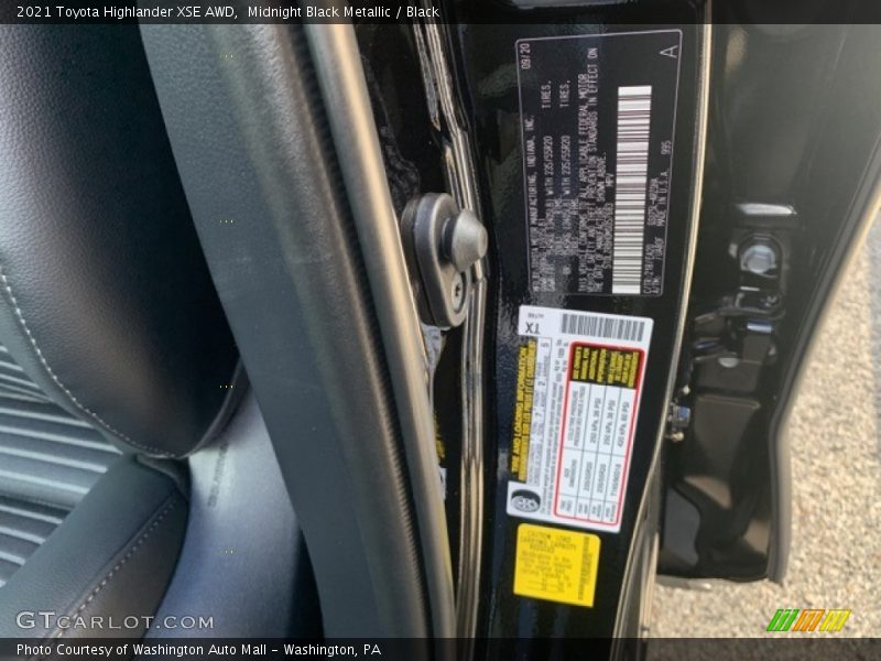 Midnight Black Metallic / Black 2021 Toyota Highlander XSE AWD