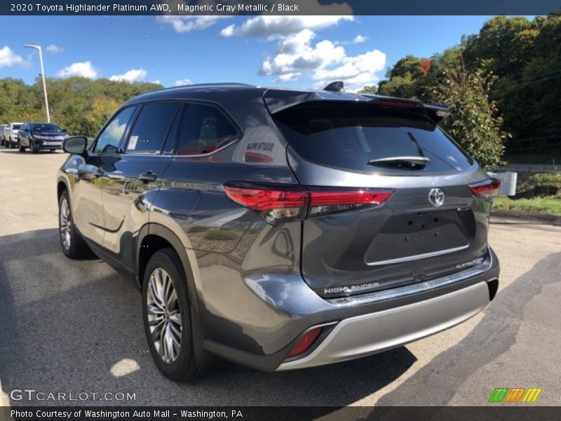 Magnetic Gray Metallic / Black 2020 Toyota Highlander Platinum AWD