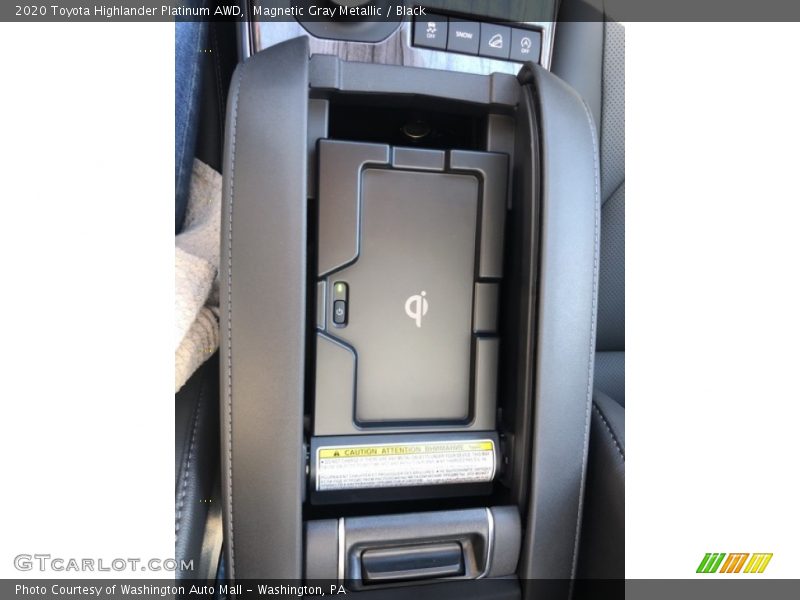 Magnetic Gray Metallic / Black 2020 Toyota Highlander Platinum AWD