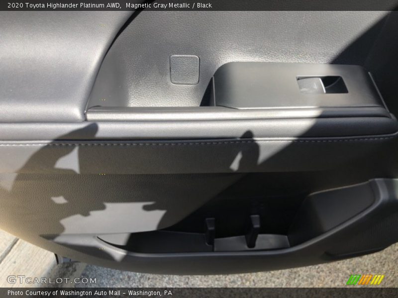 Magnetic Gray Metallic / Black 2020 Toyota Highlander Platinum AWD