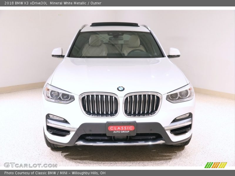 Mineral White Metallic / Oyster 2018 BMW X3 xDrive30i