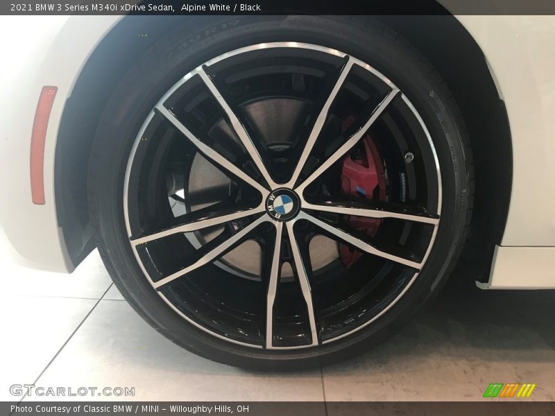 Alpine White / Black 2021 BMW 3 Series M340i xDrive Sedan