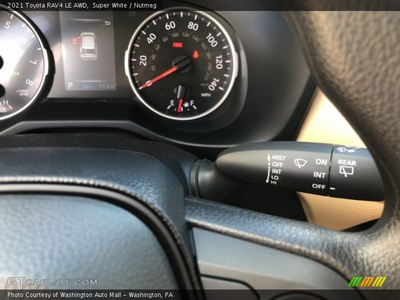 Super White / Nutmeg 2021 Toyota RAV4 LE AWD