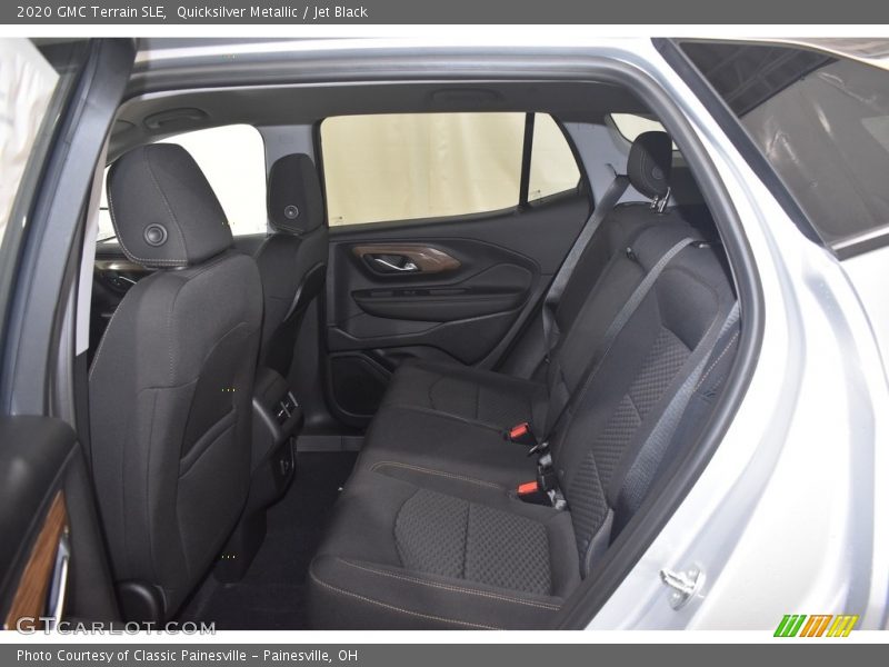 Quicksilver Metallic / Jet Black 2020 GMC Terrain SLE