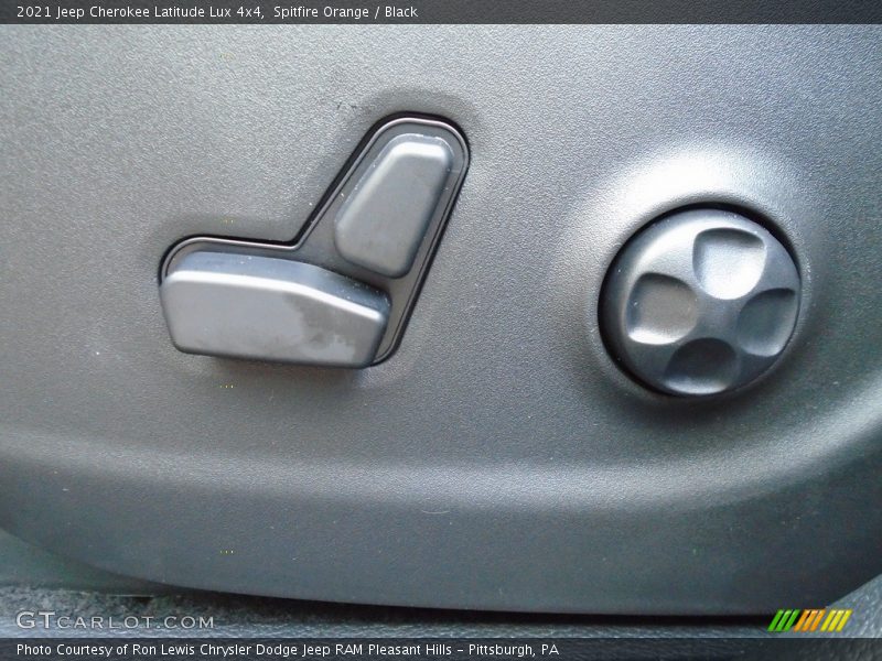 Spitfire Orange / Black 2021 Jeep Cherokee Latitude Lux 4x4