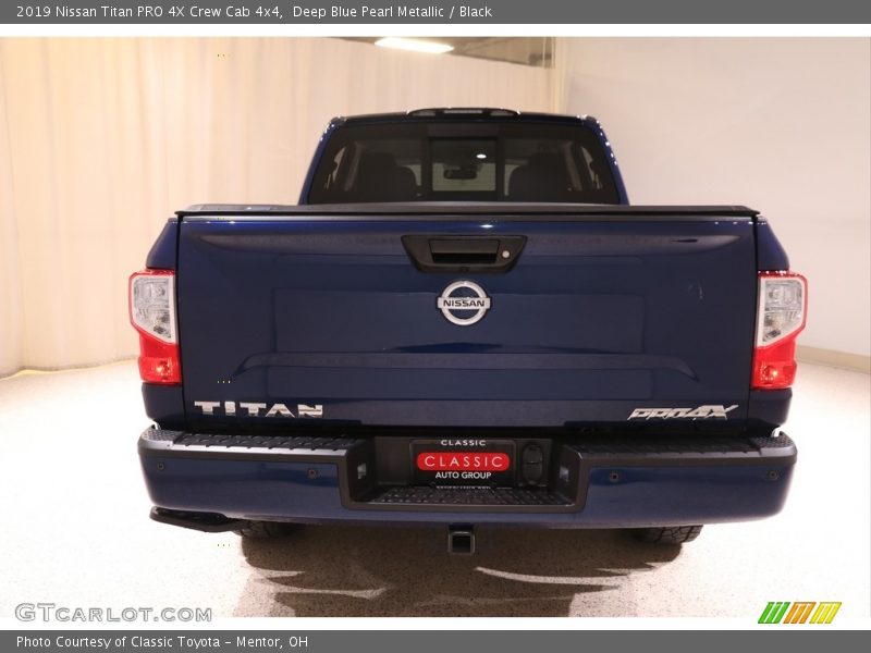 Deep Blue Pearl Metallic / Black 2019 Nissan Titan PRO 4X Crew Cab 4x4