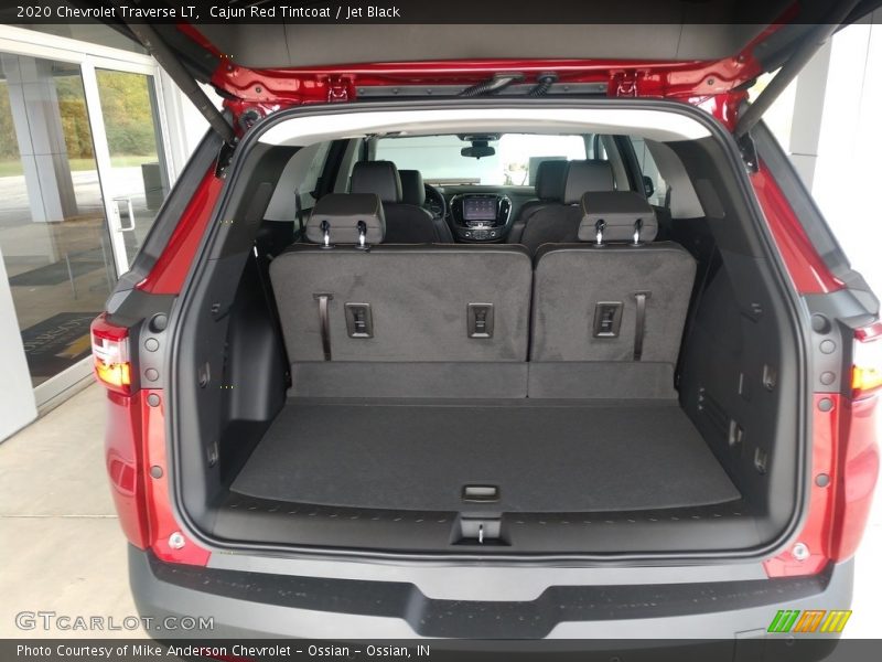  2020 Traverse LT Trunk