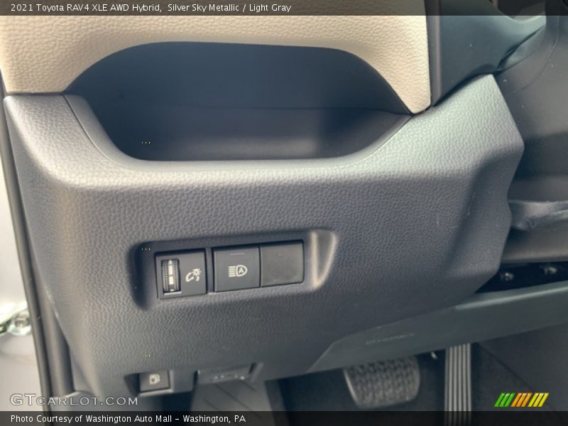 Silver Sky Metallic / Light Gray 2021 Toyota RAV4 XLE AWD Hybrid