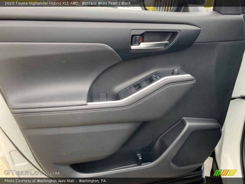 Blizzard White Pearl / Black 2020 Toyota Highlander Hybrid XLE AWD