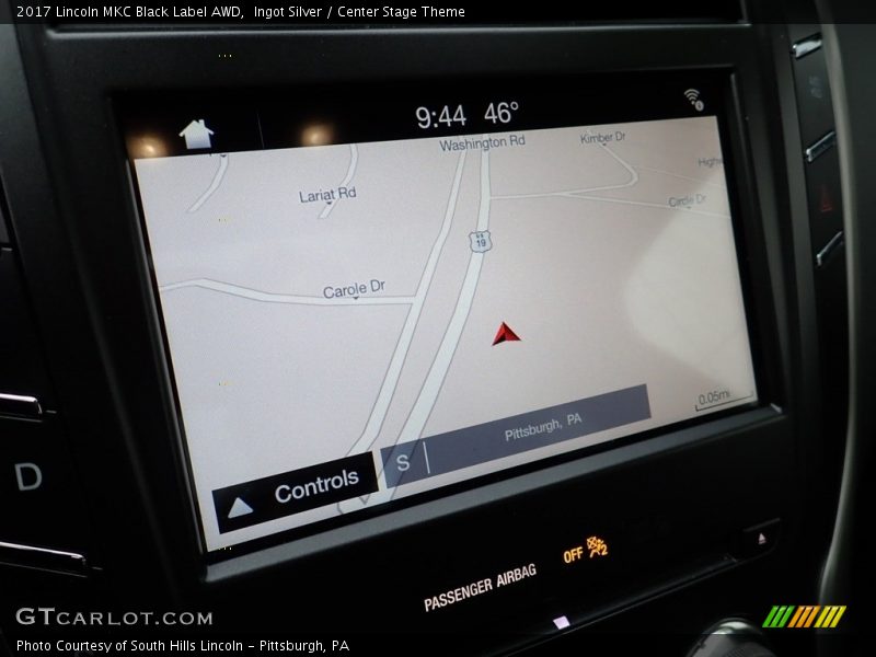 Ingot Silver / Center Stage Theme 2017 Lincoln MKC Black Label AWD