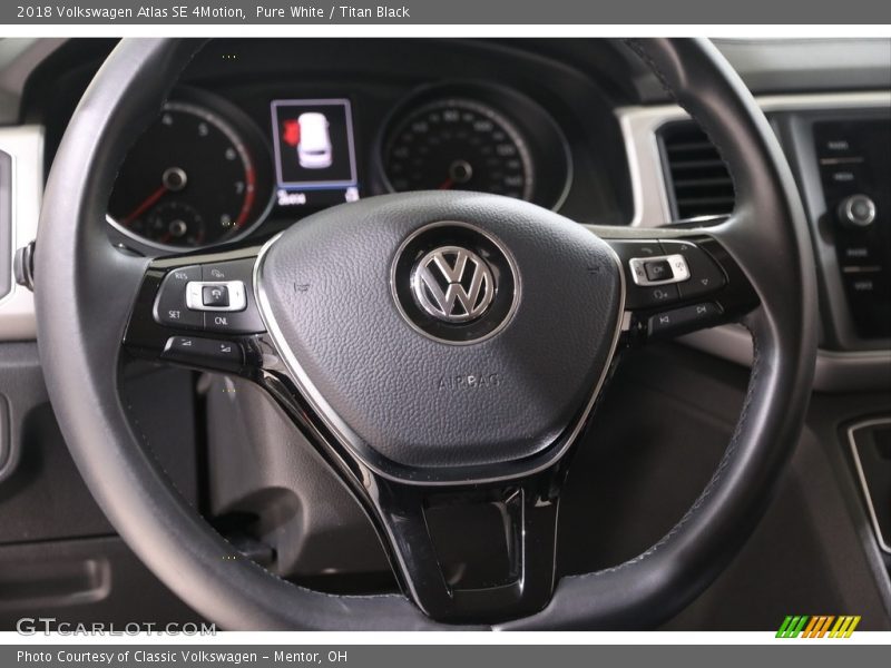 Pure White / Titan Black 2018 Volkswagen Atlas SE 4Motion