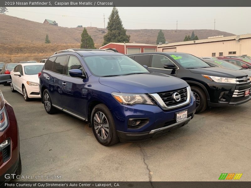 Caspian Blue Metallic / Charcoal 2019 Nissan Pathfinder S