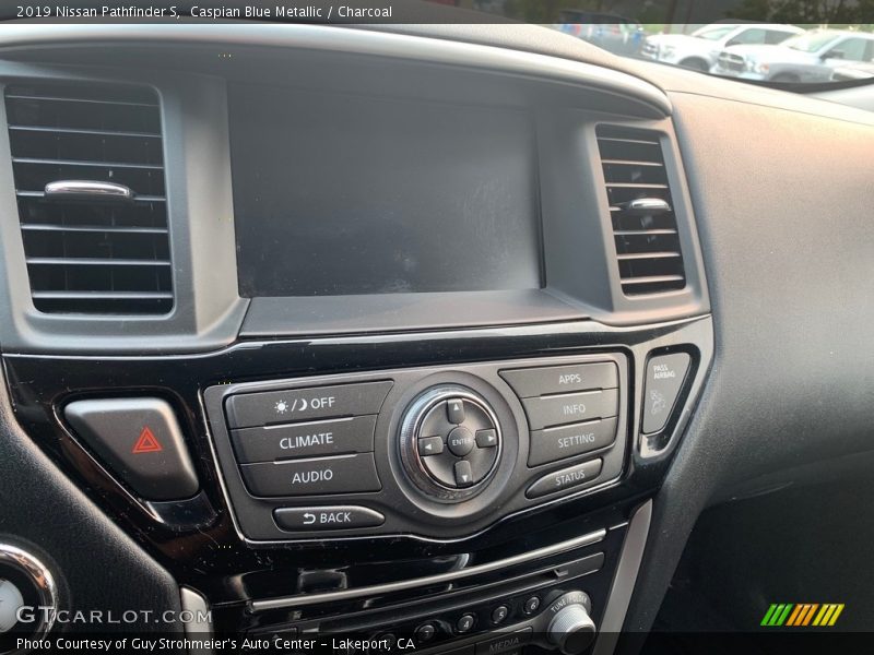 Caspian Blue Metallic / Charcoal 2019 Nissan Pathfinder S