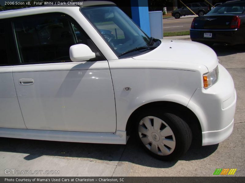 Polar White / Dark Charcoal 2006 Scion xB