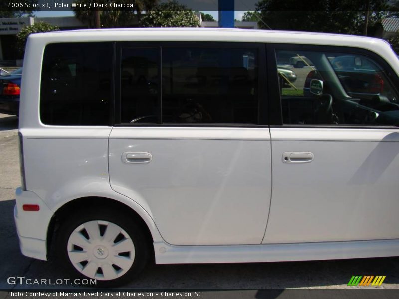 Polar White / Dark Charcoal 2006 Scion xB