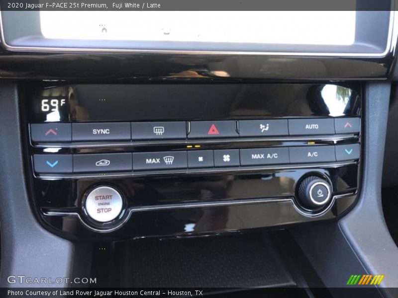 Fuji White / Latte 2020 Jaguar F-PACE 25t Premium