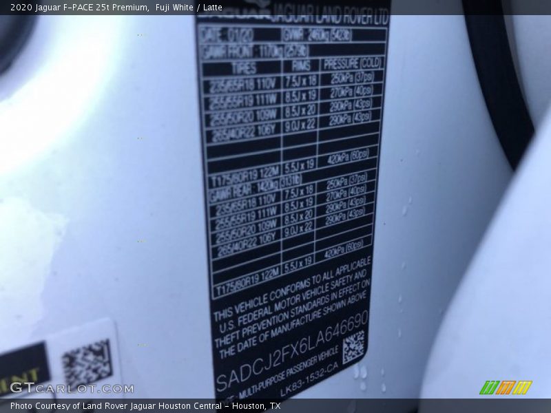 Fuji White / Latte 2020 Jaguar F-PACE 25t Premium