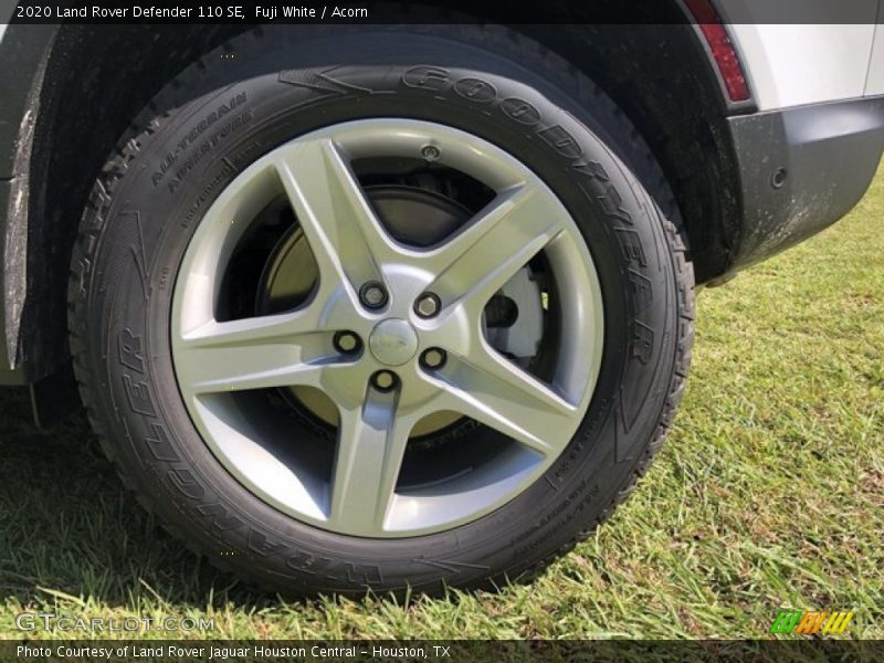  2020 Defender 110 SE Wheel