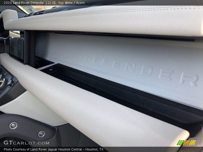 Fuji White / Acorn 2020 Land Rover Defender 110 SE
