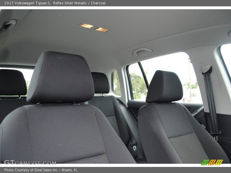 Reflex Silver Metallic / Charcoal 2017 Volkswagen Tiguan S