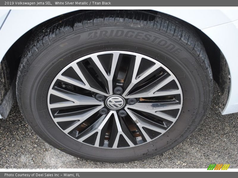 White Silver Metallic / Titan Black 2019 Volkswagen Jetta SEL
