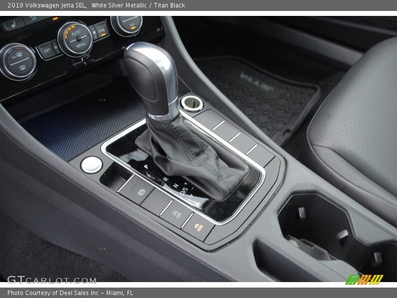 White Silver Metallic / Titan Black 2019 Volkswagen Jetta SEL