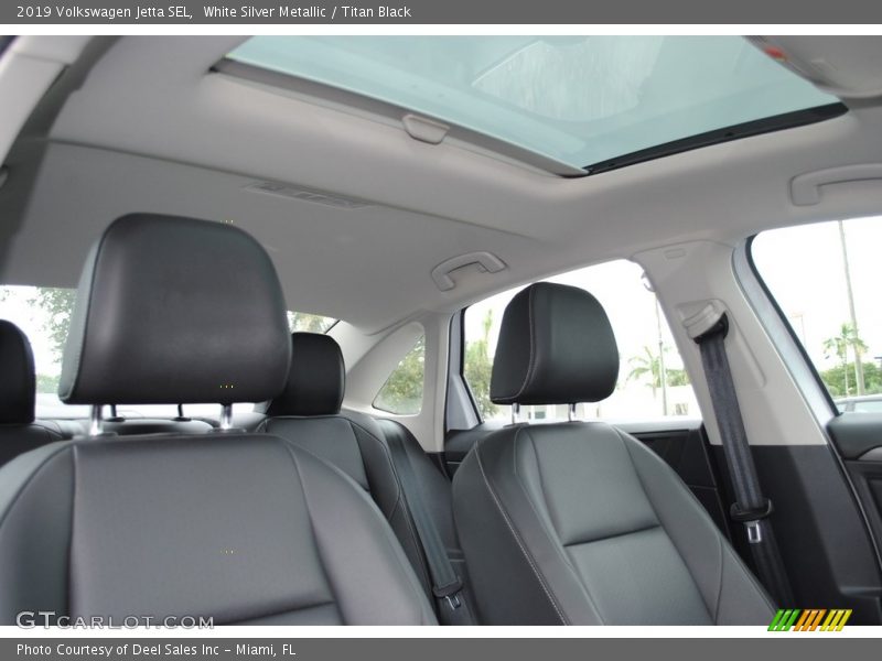 White Silver Metallic / Titan Black 2019 Volkswagen Jetta SEL
