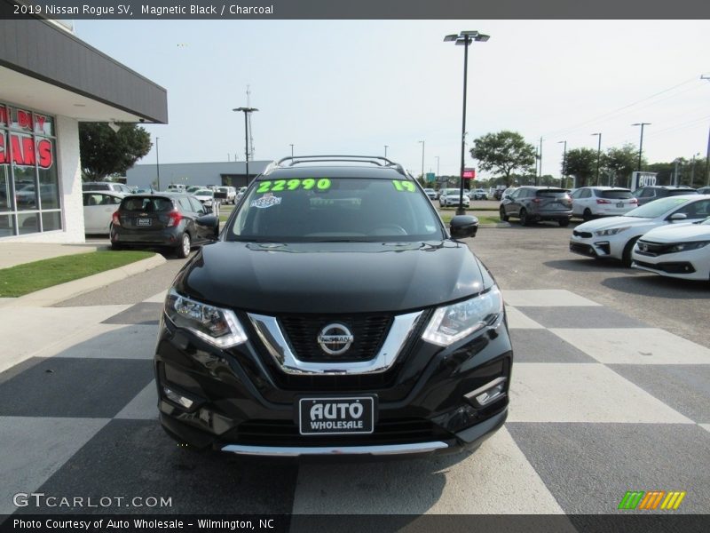 Magnetic Black / Charcoal 2019 Nissan Rogue SV