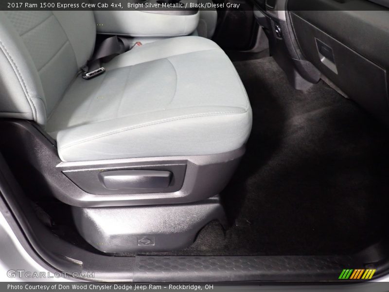 Bright Silver Metallic / Black/Diesel Gray 2017 Ram 1500 Express Crew Cab 4x4