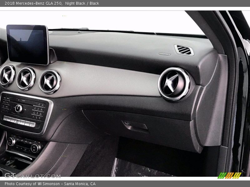 Night Black / Black 2018 Mercedes-Benz GLA 250