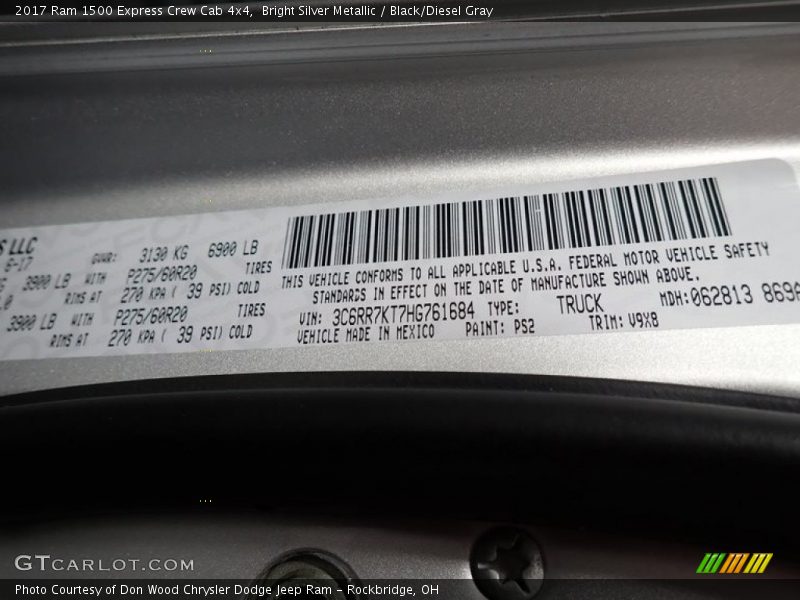 Bright Silver Metallic / Black/Diesel Gray 2017 Ram 1500 Express Crew Cab 4x4