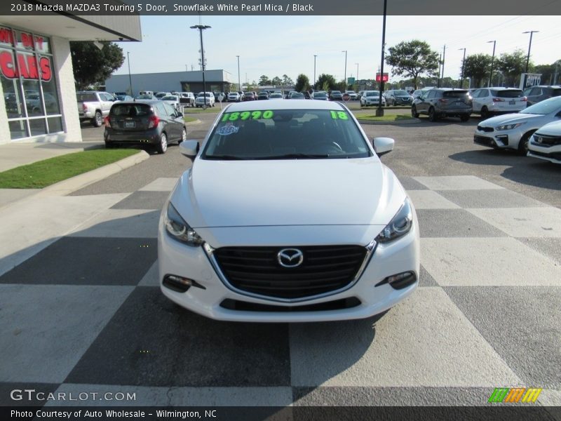 Snowflake White Pearl Mica / Black 2018 Mazda MAZDA3 Touring 5 Door