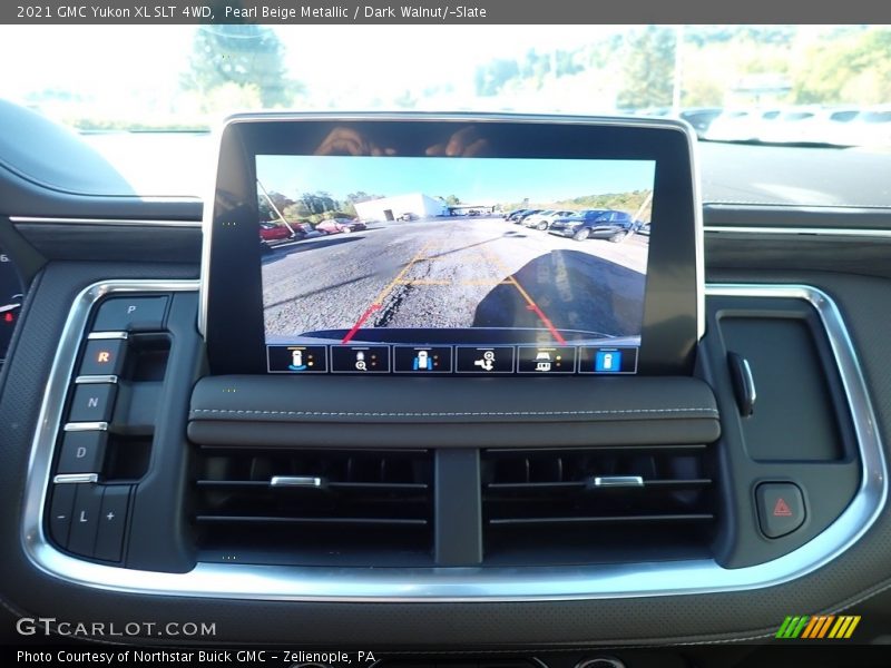 Controls of 2021 Yukon XL SLT 4WD