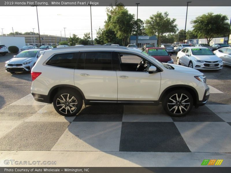 White Diamond Pearl / Beige 2019 Honda Pilot Touring