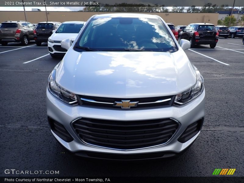 Silver Ice Metallic / Jet Black 2021 Chevrolet Trax LS