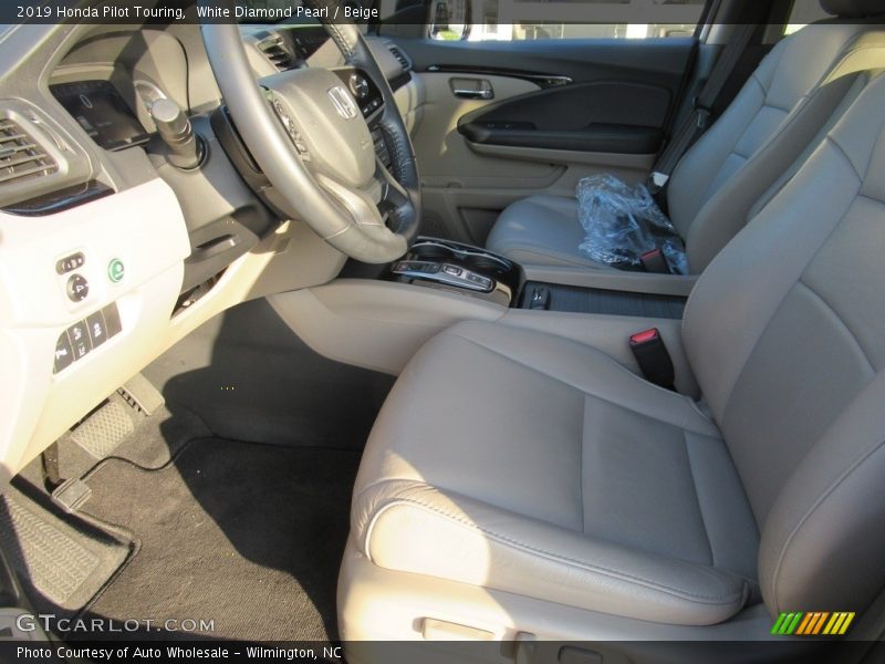White Diamond Pearl / Beige 2019 Honda Pilot Touring