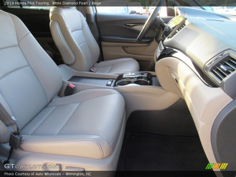 White Diamond Pearl / Beige 2019 Honda Pilot Touring