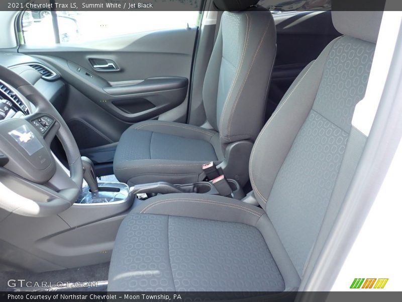 Summit White / Jet Black 2021 Chevrolet Trax LS