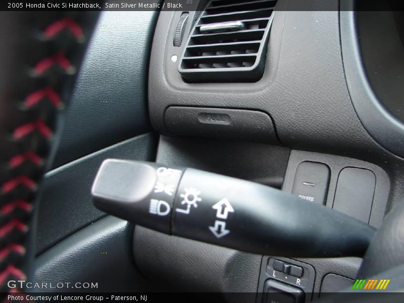 Satin Silver Metallic / Black 2005 Honda Civic Si Hatchback