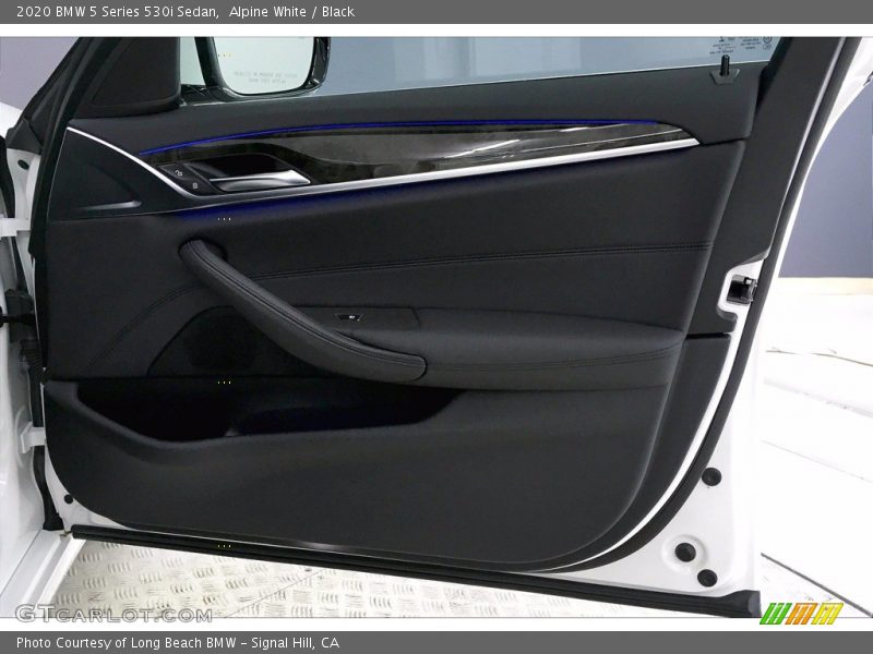 Alpine White / Black 2020 BMW 5 Series 530i Sedan