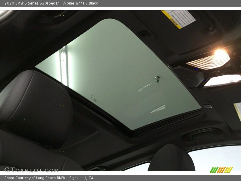 Alpine White / Black 2020 BMW 5 Series 530i Sedan