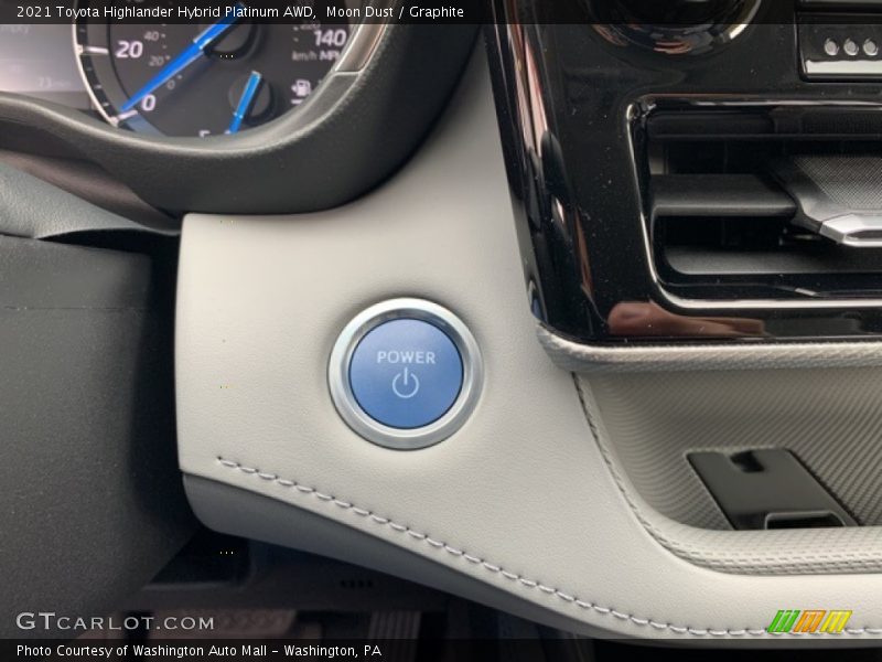 Controls of 2021 Highlander Hybrid Platinum AWD